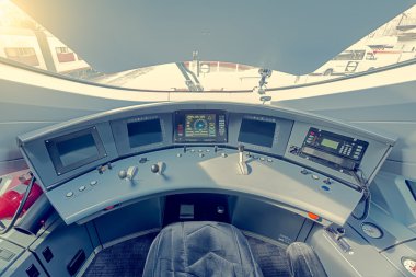 Yüksek hızlı tren kokpit iç.