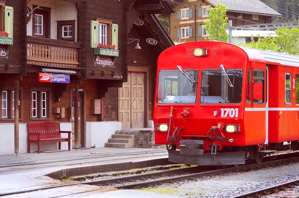 Tren de pasajeros a Chur . —  Fotos de Stock