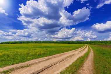 Geniş yol alanına göre.