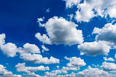 Gökyüzünde inanılmaz bulutlar.