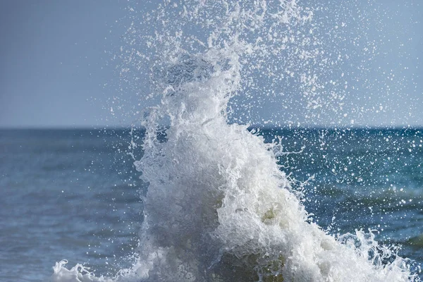 Vlna Mořské Vody Slunečného Dne — Stock fotografie