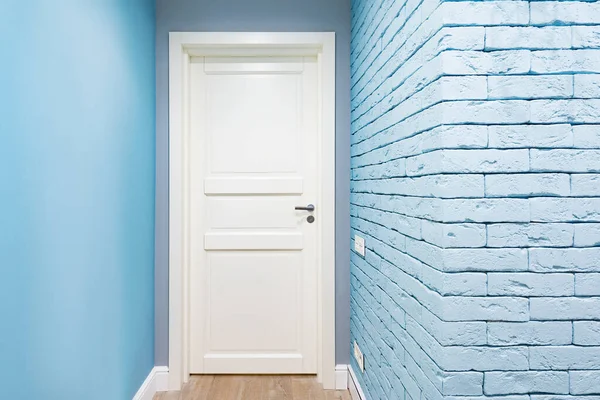Weiße Tür Flur Der Neuen Wohnung — Stockfoto
