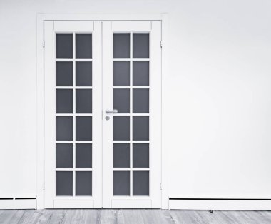 Prestij dairelerinin içindeki kapılar..