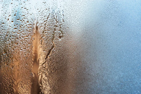 Schmelzen Des Eises Auf Der Fensterglasoberfläche — Stockfoto