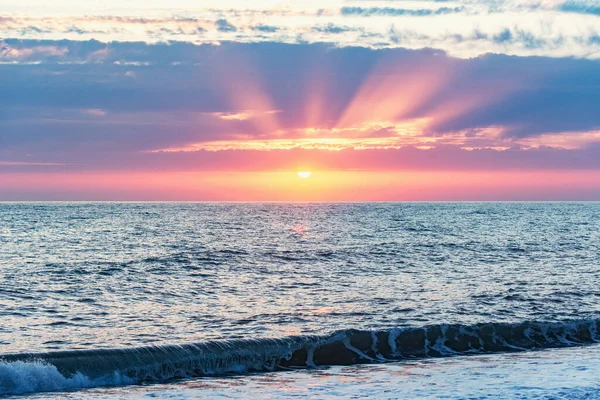 Cielo Atardecer Sobre Tranquila Superficie Del Mar Mar Negro — Foto de Stock