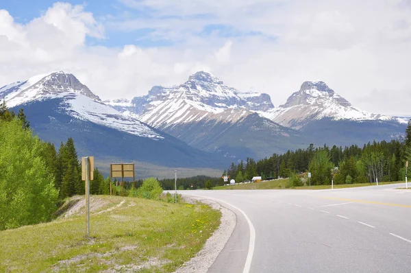 Cesta Jasperu Banffa Alberto Kanadské Skály — Stock fotografie