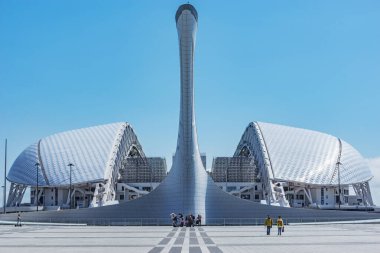 Sochi, Rusya - 14 Nisan 2021: Olimpiyat parkının objelerine bakış - 2014 Kış Olimpiyatları 'nın yeri.