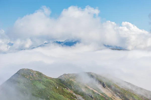 Облака Над Горами После Дождя Кавказ Россия — стоковое фото