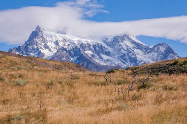 Paine Grande Dağı. Torres del Paine Ulusal Parkı. Şili.
