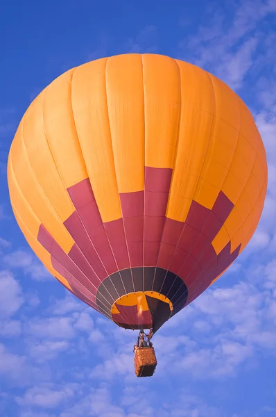 Flug des Heißluftballons. — Stockfoto