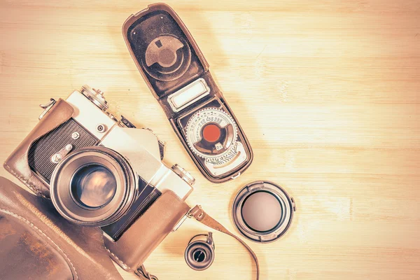 Vintage old photo-camera and accessories. — Stock Photo, Image