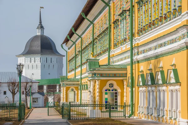 Trinity Sergius Lavra sokaklarında. — Stok fotoğraf