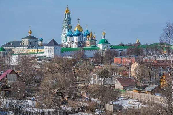 Вид на Троицу Сергиеву Лавру в Сергиевом Посаде . — стоковое фото