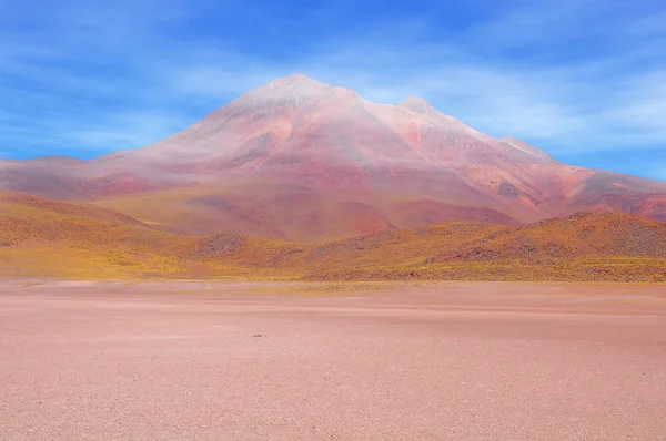Średniogórze rano wulkaniczny krajobraz Pustyni Atacama. — Zdjęcie stockowe