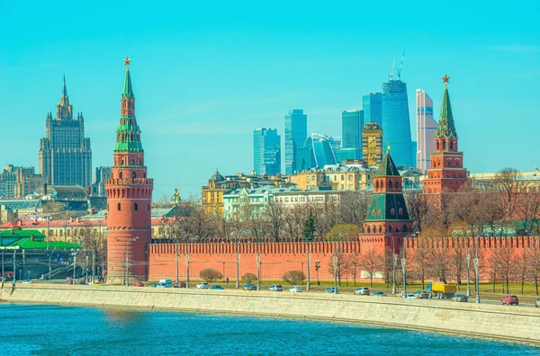 Sabah görünümü Moskova şehir merkezi,