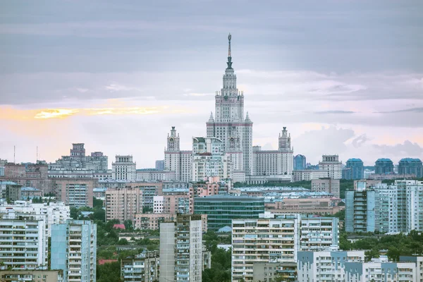 Paisaje urbano de moscow MSU — Foto de Stock