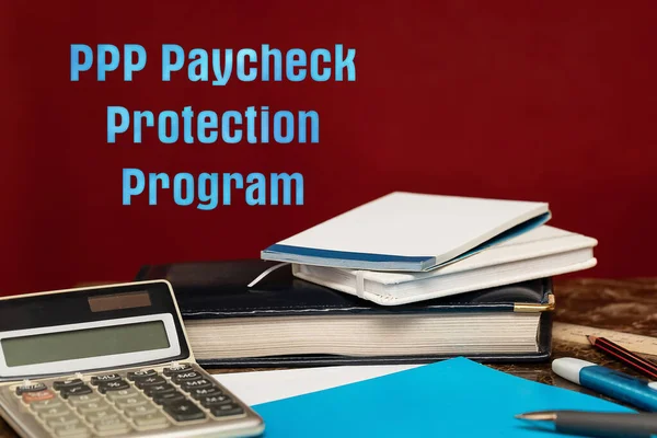 Ppp Lån Paycheck Protection Program Blå Bokstäver Röd Bakgrund Begreppet — Stockfoto