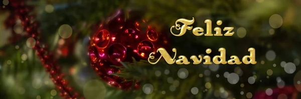 스페인어로 홀리데이 Feliz Navidad 크리스마스를 크리스마스 트리의 배경이 공으로 장식되어 — 스톡 사진