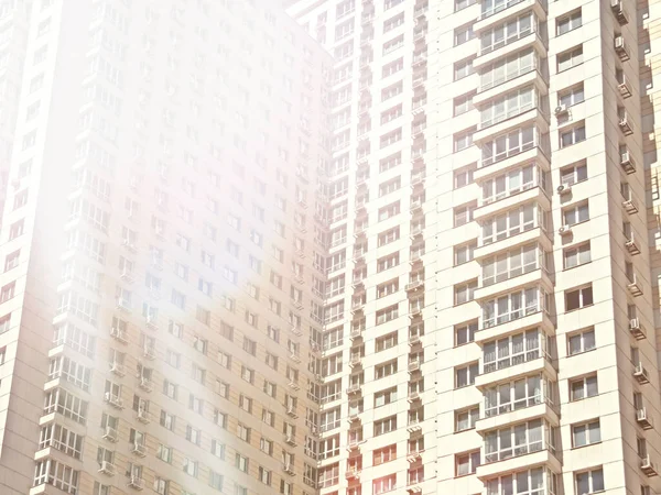 Современный Многоэтажный Жилой Дом Типичное Развитие Города Многоэтажное Жилое Здание — стоковое фото