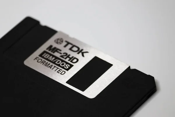 Bilgisayar Için Eski Siyah Bir Disket Geçmişteki Teknolojiler — Stok fotoğraf