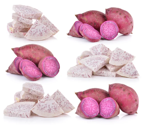 Korzeń kolokazji słodkie ziemniaki i kromka na białym tle — Zdjęcie stockowe