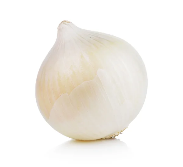 Weiße Zwiebel auf weißem Hintergrund — Stockfoto