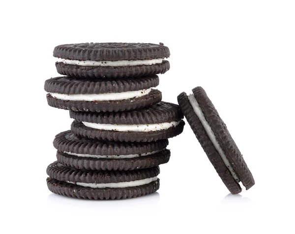 Galletas sándwich con crema sobre fondo blanco — Foto de Stock