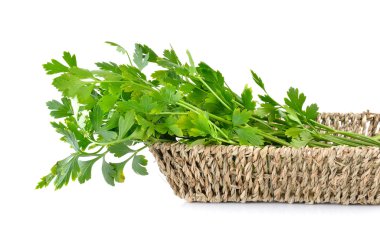 Sepette Beyaz arka plan üzerinde izole maydanoz