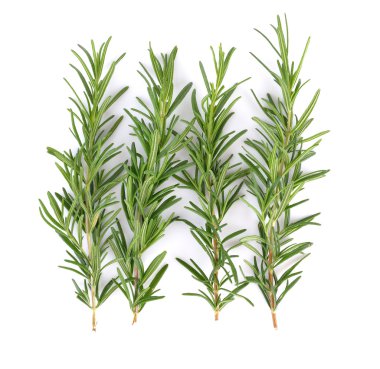 Beyaz arkaplanda biberiye izole edildi