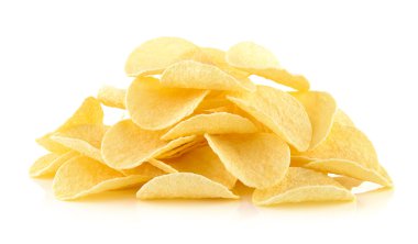 Patates cipsi beyaz arkaplanda izole