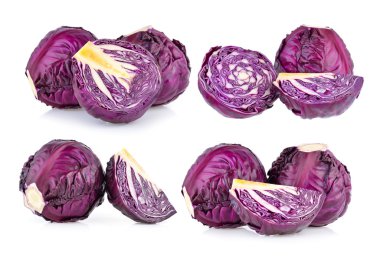 Mor lahana beyaz arkaplanda izole edilmiş.