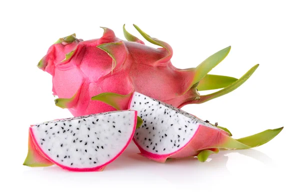 Dragon Fruit op witte achtergrond — Stockfoto