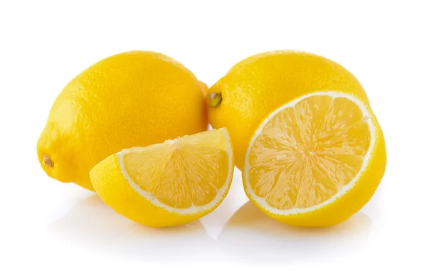 흰 배경에서 분리 된 레몬 — 스톡 사진