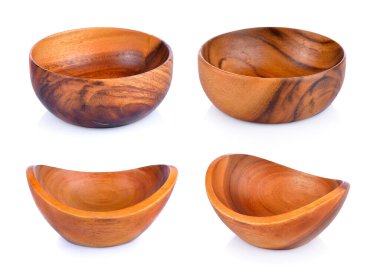 Ahşap kase beyaz arkaplanda izole