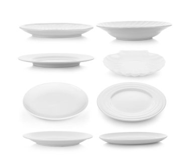 Beyaz arkaplanda izole edilmiş plaka kümesi