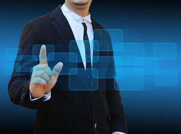 Homem de negócios mão empurrando botão em uma interface de tela de toque — Fotografia de Stock