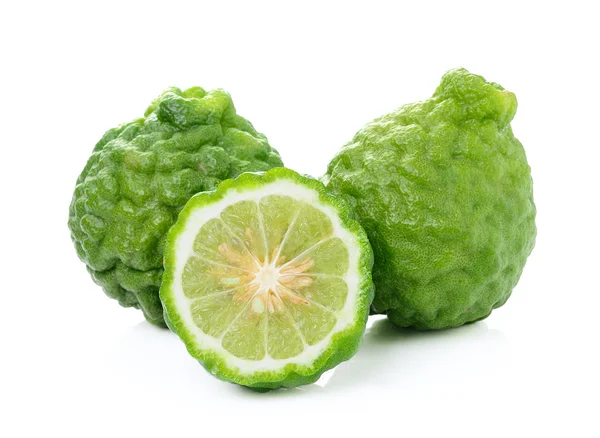 Kaffer Lime eller bergamott frukt på vit bakgrund — Stockfoto