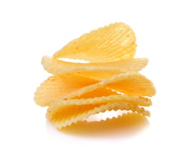 Patates cipsi beyaz arkaplanda izole