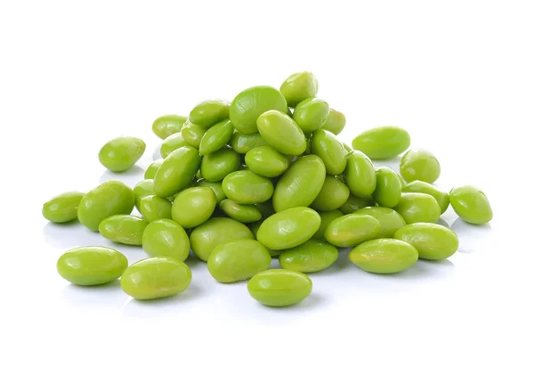 Zelené sójové boby na bílém pozadí — Stock fotografie