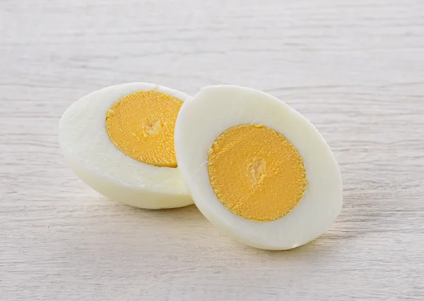 Boiled egg on wooden — Stock Photo, Image