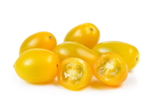 Gelbe Tomaten auf weißem Hintergrund — Stockfoto