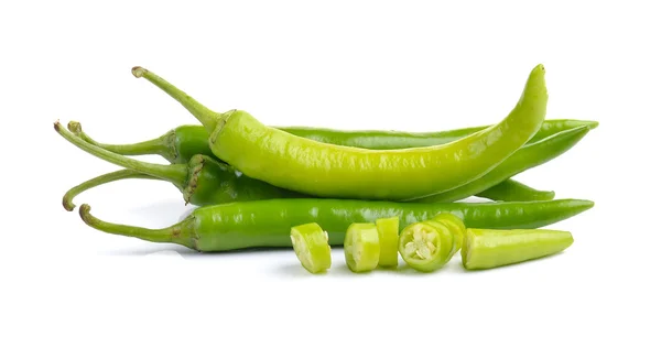 Pimientos verdes aislados sobre fondo blanco — Foto de Stock