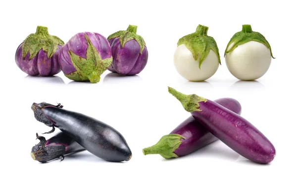 Aubergine op witte achtergrond — Stockfoto