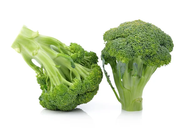 Broccoli isolerad på vit bakgrund — Stockfoto