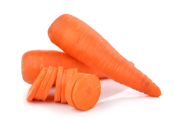 Carota fresca su fondo bianco — Foto Stock