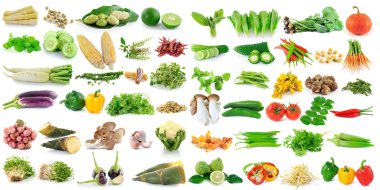 beyaz zemin üzerine taze sebze