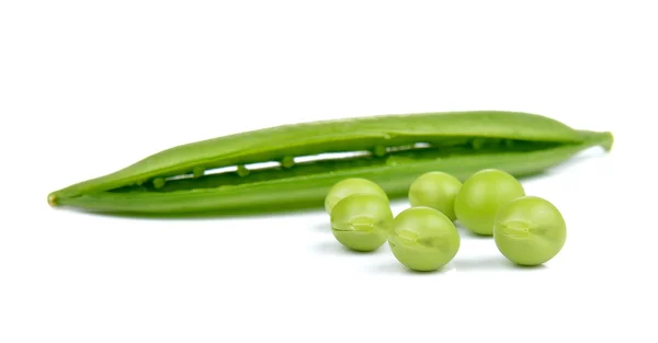 Fresh peas isolated on a white background — Stock Photo, Image