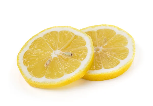 Beyaz arkaplanda limon dilimi — Stok fotoğraf