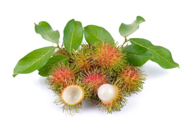 beyaz arkaplanda rambutan