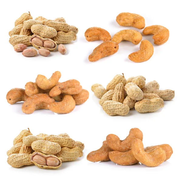 Gezouten cashewnoten en pinda op witte achtergrond — Stockfoto